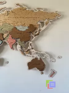 Карта мира новая из дерева в наличии фото №7