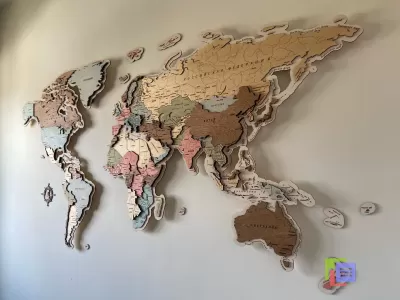 Карта мира новая из дерева в наличии фото №8