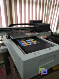 UV планшетный принтер 60-90 на трех ТХ800