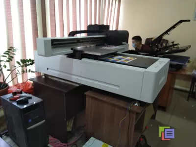 UV планшетный принтер 60-90 на трех ТХ800 фото №3