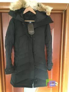 Куртка пуховик парка новая женская Canada Goose размер 46 М копия люкс 1-1 цвет черный мех на капюшо