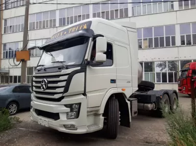 Седельный тягач Dayun Truck, LNG, 6х4, 400 л.с., Euro V (Белый)