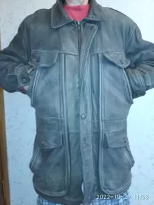 Продам куртку мужская 50-52/174 кожа б/у в отлично