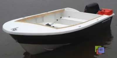 Лодка (катер) Афалина-390